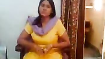 Najmi Aunty Boob Show - Movies.
