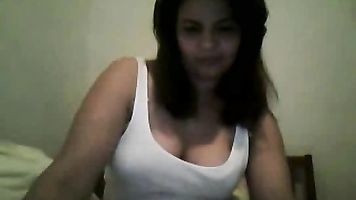 Punjabi bhabhi shubhneed kaur from Chandigarh getting naked and getting tits massages on webcam.