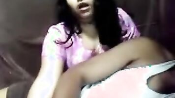 Sexy bhabhi during her period giving her man a h