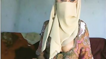 Muslim Pakistani Nipple Show - Movies.