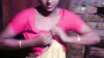 South Bhabhi Dressing Up - Movies.