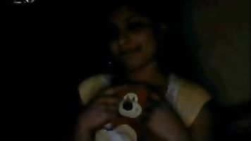 Divya Indian Babe On Cam - Movies.