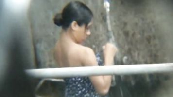 Next Door Girl Praveena MMS - Movies. video2porn2