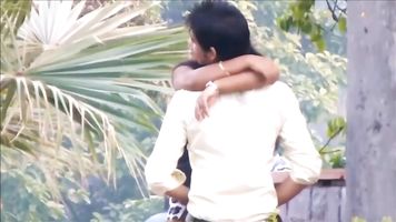 Couple Romance In Park - Movies. video2porn2