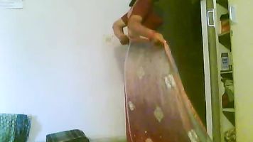 Housewife Caught Changing - Movies.