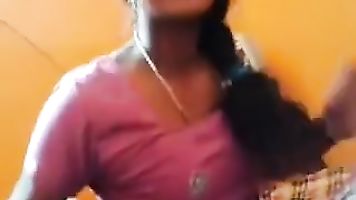 Bhabhi sex with driver at home leaked MMS scandal.