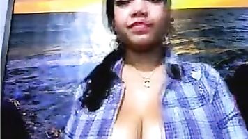 Big boobs Gheeta bhabi cam show.