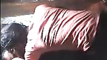 Curvy Indian babe sex show on camera.