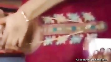 Desi girlfriend in first homemade sex video.
