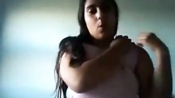 Indian teen slut masturbates on cam.