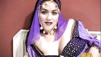 Muhamma Kabul - Pakistani MILF loves Arab cum.