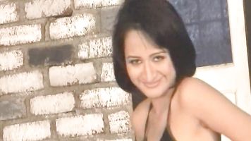 ela pachiga matladutu srividya athay puku nenu yepudu dengutano