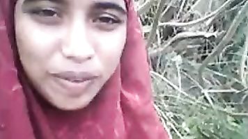 indian Bangla muslim Hijab sweet in forest