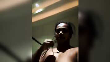 Sri Lankan horny aunty skype chat (pure SL)