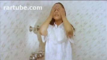 Mallu Glamour Cute Queen Reshma Full nude Bathing Scene