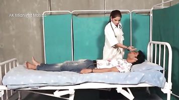 Hindi Lady doctor Shruti bhabhi romance with patient boy in blue saree beautiful scene
