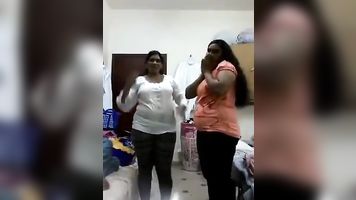 పెద్ద సళు ఆంటీ లా డన్సు