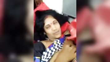 visha rathi mature fingeried