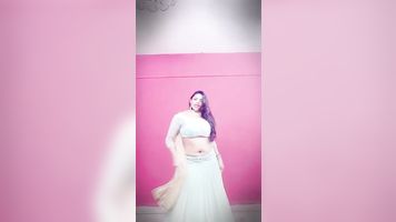 Bollywood Actress Leena Kapoor Deep Navel