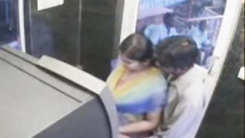 MOVIE-20100527-PV0001-Kanchipuram Kattankulathur SRM Valliammai Engineering College students being intimate at college campus ATM centre sex porn clip