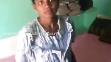 MOVIE-20190503-PV0001-Chennai (IT) Desi 27 yrs old married sexy and hot wife aunty Mrs. Niranjana showing her boobs to her 29 yrs old married husband sex porn film