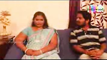 New-Beautiful-beautiful-aunty-wants-romance-with-teenage-neighbour-boy-for-children(zingur.net)
