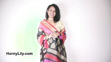 Indian Indian Bhabhi Lily Kay Mast Boobs Aur Moti Gaand Kay Mazay