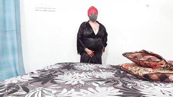 Tamil Huge Tits Sexy Aunty Mastrubating