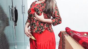 Pakistani Milf Assfuck And Cunt Fucking With Banana Infront Of Her Cuckold Husband