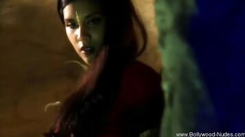 Bollywood Dancing Looks So Good And Feel Good Too