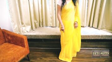 Indian Bhabhi fucked by Naukar Raju