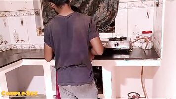 Desi Kaamwali Maid Fucked by Owner Hottest Bhabhi in Saree