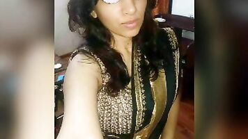 Desi Girlfriend displays her goods in selfies