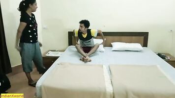 Tamil cute body massage and sex with room service girl! Hardcore sex