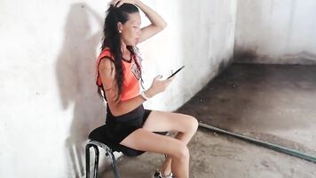 My Friend Is Selling Me Some Magazines And I Fuck Her Until I Cum In Her Mouth