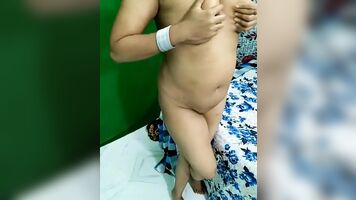 Desi aunty jerking
