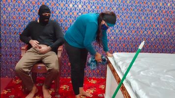 makan malik ne kam wali bai ko choda_ Huge Butt Desi Maid Hard Fucking by her House Owner