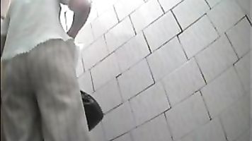 Aunty Caught Peeing In Toilet - Movies.